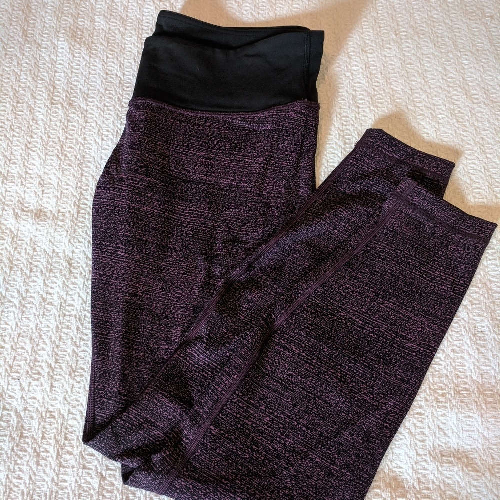 Lululemon purple yoga pants 12